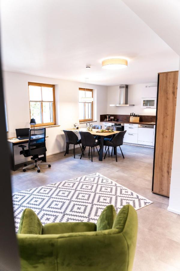 4 Apartments Im Hof By Gasthof Linde 阿尔伯斯塔特 外观 照片