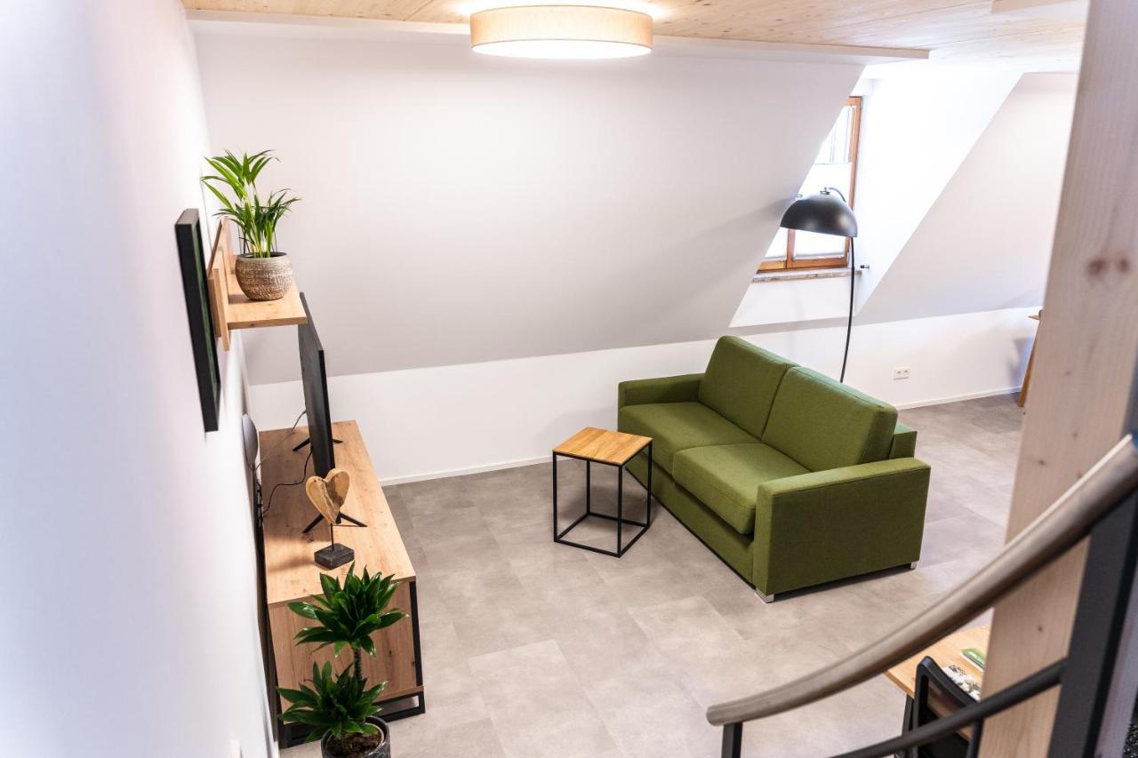 4 Apartments Im Hof By Gasthof Linde 阿尔伯斯塔特 外观 照片